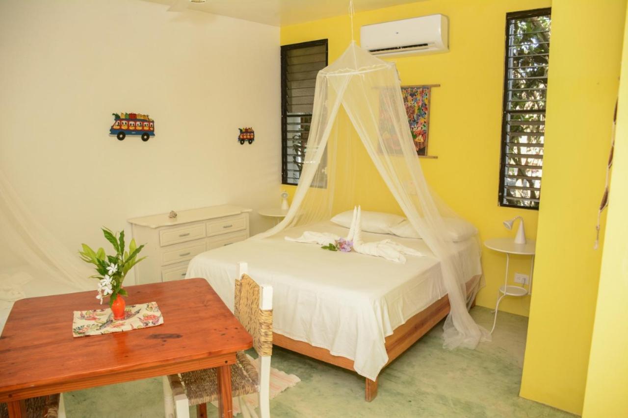 Cabarete Surf Camp Hotel Екстериор снимка